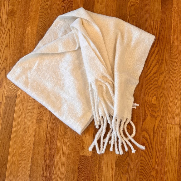 Free People Accessories - Free People Scarf